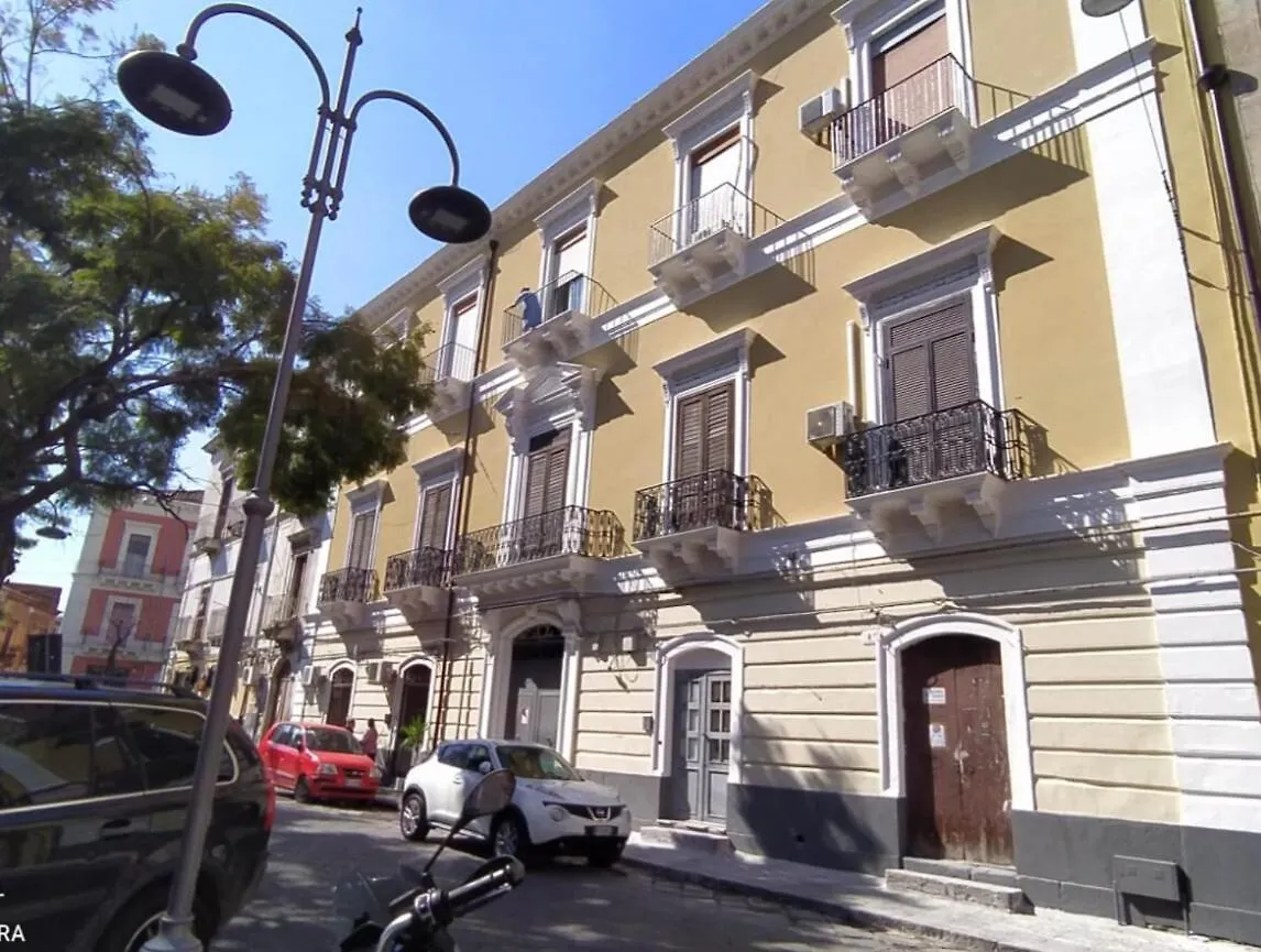 Mokarta B&B CTA Bed & Breakfast